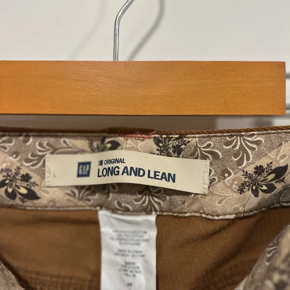 GAP Rust Coloured Corduroy Pants - Picture 4 of 10